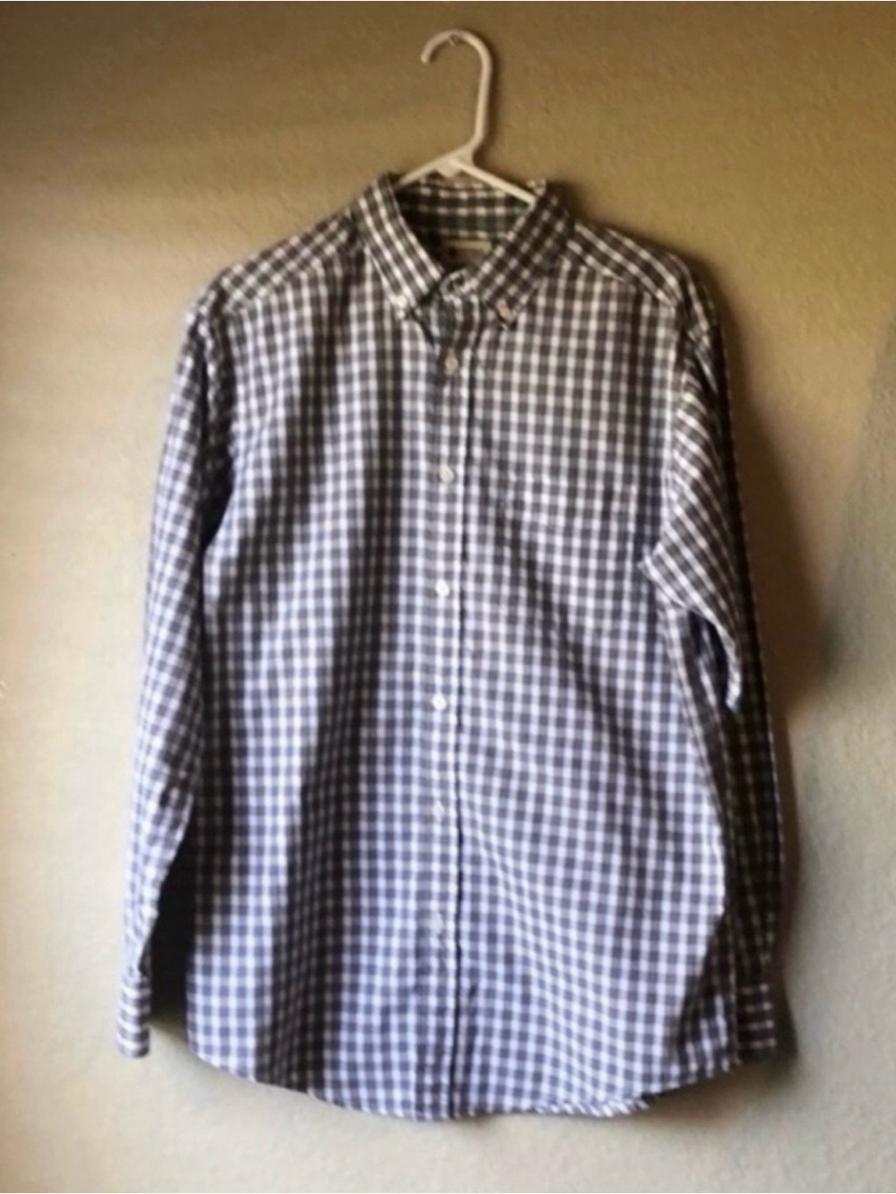 Haggar Shirt Men’s Black & White Checked Long Sleeve Button Down Casual Medium